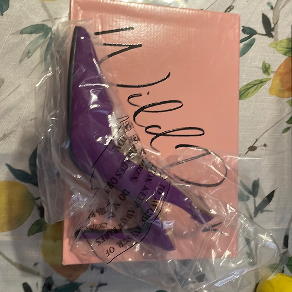 Darcief heels